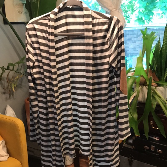 Cardigan - Picture 4 of 4